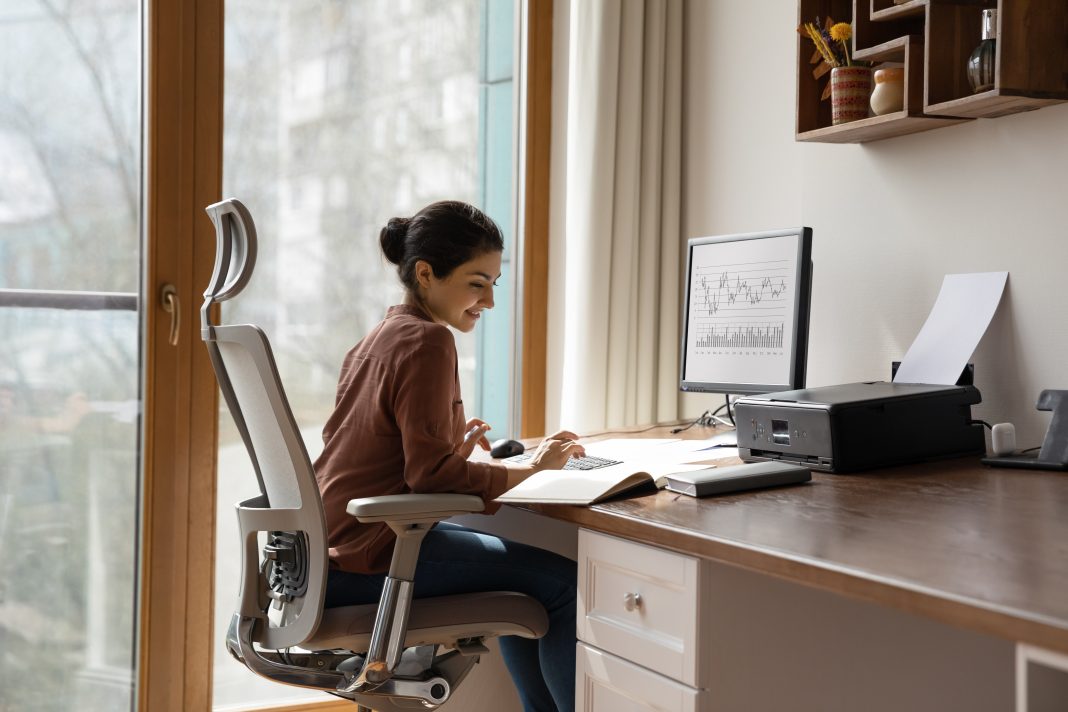 femme bureau