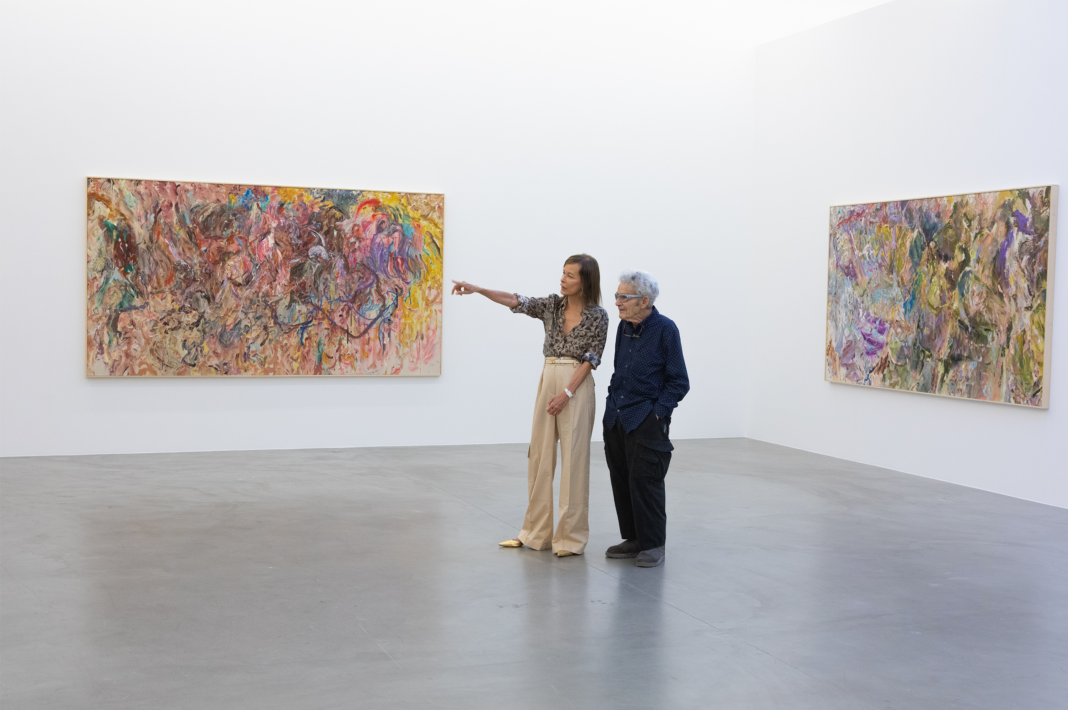 Almine Rech and Larry Poons. Opening of Larry Poons, Recent Paintings at Almine Rech, Brussels / © Larry Poons - Courtesy of the Artist and Almine Rech - Photo: Anne-Sophie Guillet
